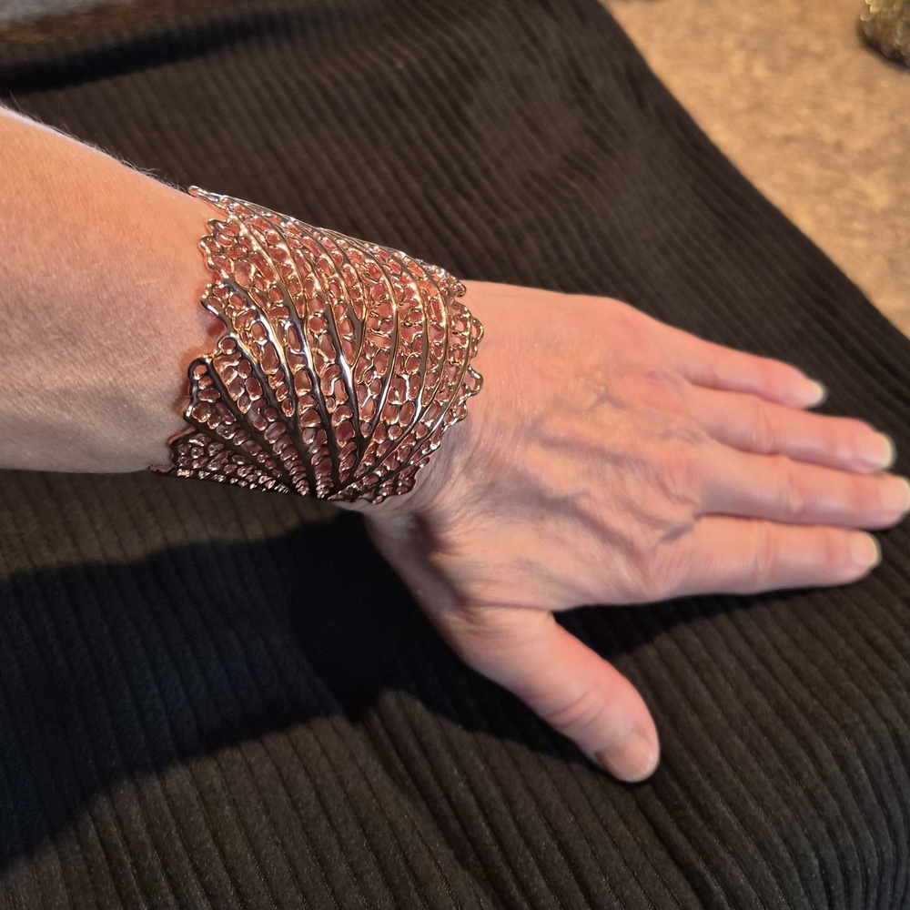 Elegant Stella & Dot Vintage Rose Gold Coral Reef Design Cuff Bracelet